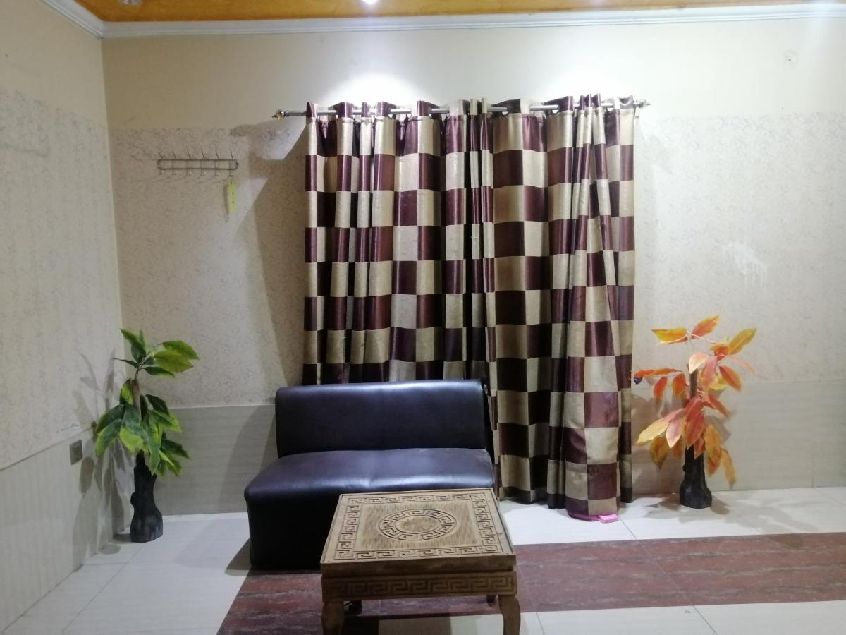 Hajveryinn_hotel Lahore Buitenkant foto