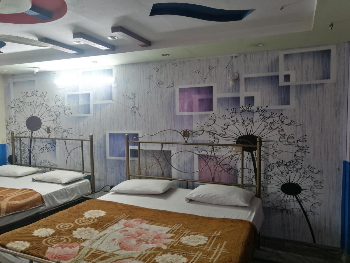 Hajveryinn_hotel Lahore Buitenkant foto